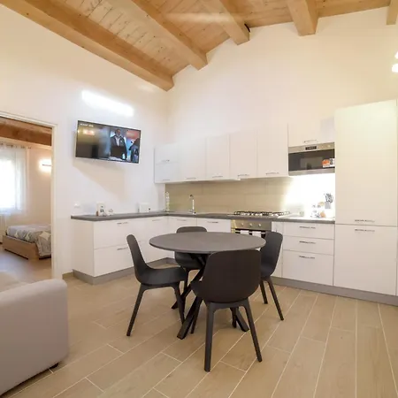 Ferienhaus La Piazzetta House Serra deʼ Conti