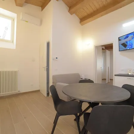 La Piazzetta House Serra deʼ Conti