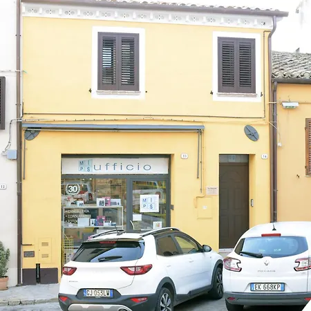 La Piazzetta House * Serra deʼ Conti