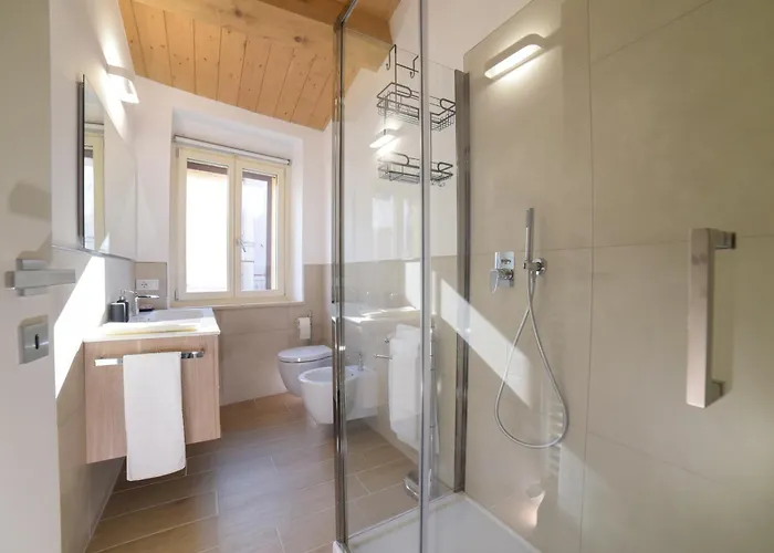 La Piazzetta House Casa vacanze Serra deʼ Conti